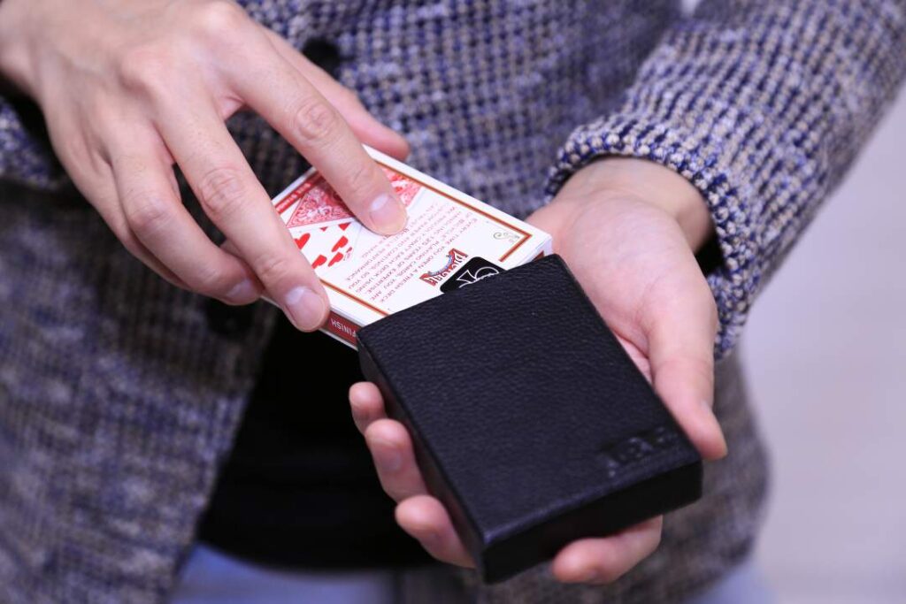 【初心者にもオススメ】これよりすごい消失マジックはありません。