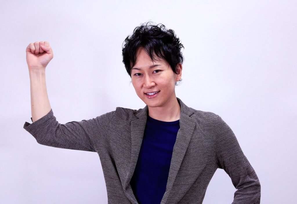 本気でマジックを学ぶなら、海田洋祐で。