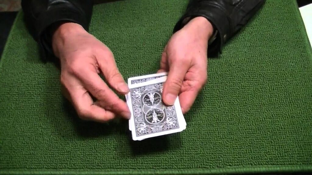 1枚多めにカウントする仕方(カードマジック技法)