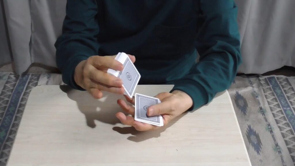 オーバーハンドシャッフル